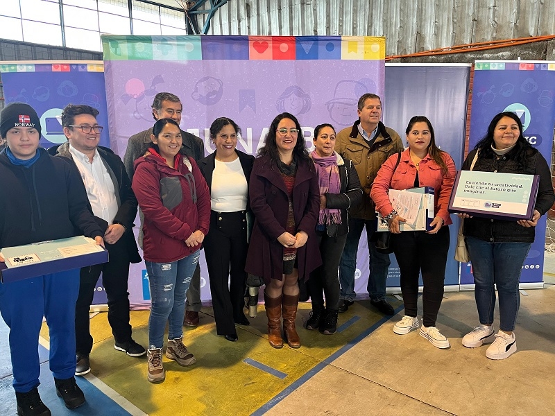 JUNAEB entrega Beca TIC  a 379 estudiantes de la comuna de Parral