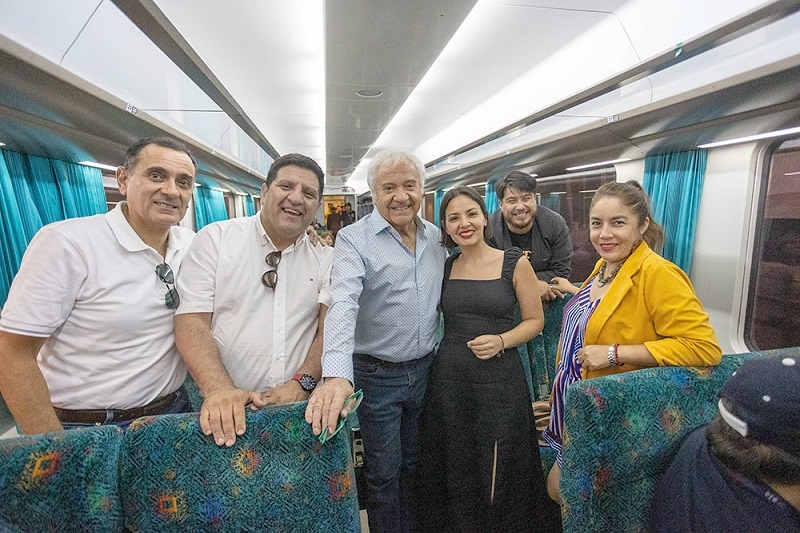 Trenes Culturales llenan de música la Alameda de Curicó de la mano de reconocidos artistas regionales y nacionales