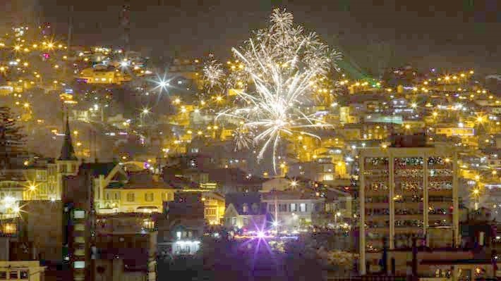 Declaran admisible querella por estafa presentada por municipio de Valparaíso tras fallido show pirotécnico