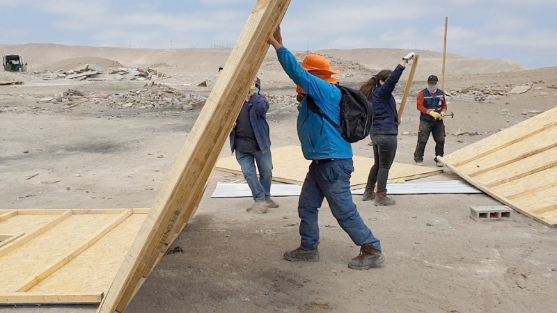Bienes Nacionales recupera terrenos fiscales ocupados de manera irregular en Arica y Antofagasta