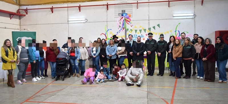 Gendarmería Maule: Día del Niño traspasó barreras y llegó al Centro Penitenciario Femenino en Talca