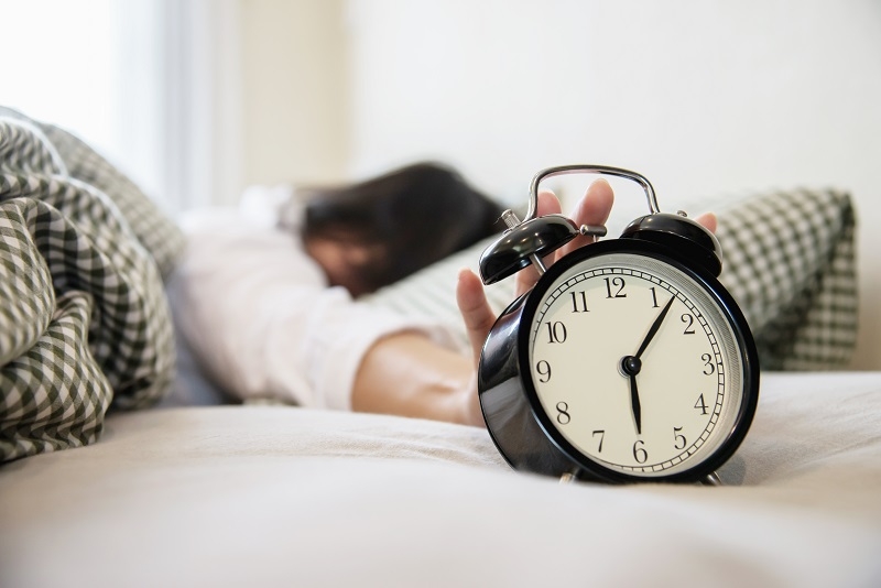 No al “5 minutos más”: la mejor manera de poder levantarse por las mañanas   