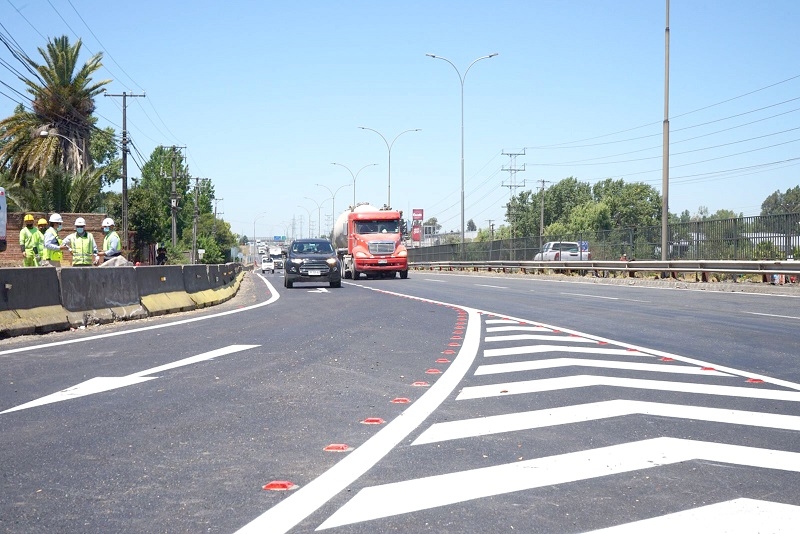 Autoridades abren salida 8 Sur de la ruta 5 frente a la ciudad de Talca