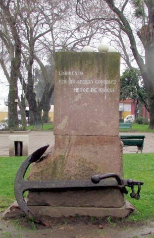 GERMAN SEGURA Y GONZALEZ EL MÊDICO LINARENSE DE LA ESMERALDA