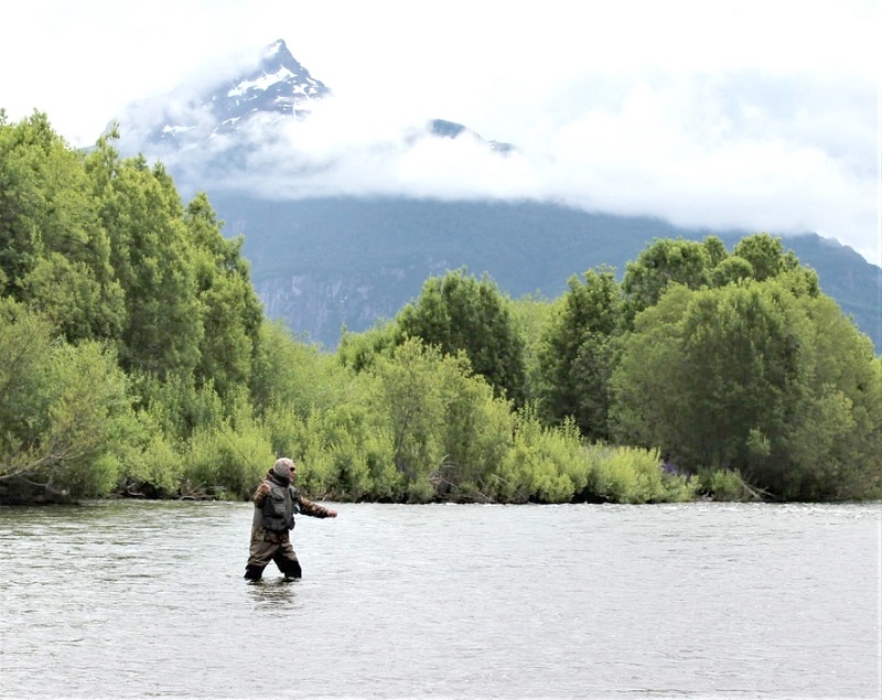 Sernapesca informa el inicio de la temporada general de pesca recreativa en aguas continentales