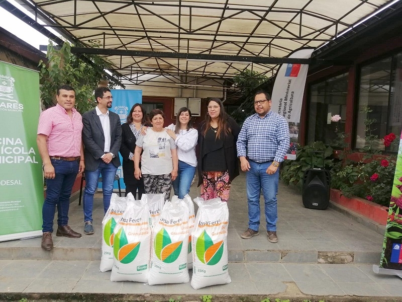 En Linares entregaron fertilizantes para pequeños agricultores No INDAP