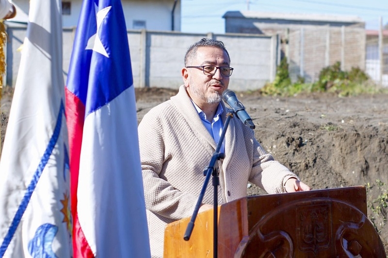 Presidente de Junta de Vecinos de Pelluhue agradece a las autoridades por entrega de terreno fiscal