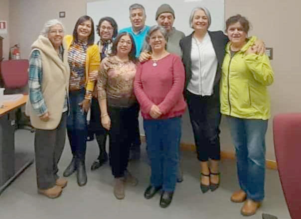 La Cofradía del Papiro resalta tercer aniversario en la Biblioteca  Pública de Linares