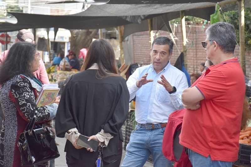Abren programa de más de $2 mil millones para potenciar las ferias libres del país
