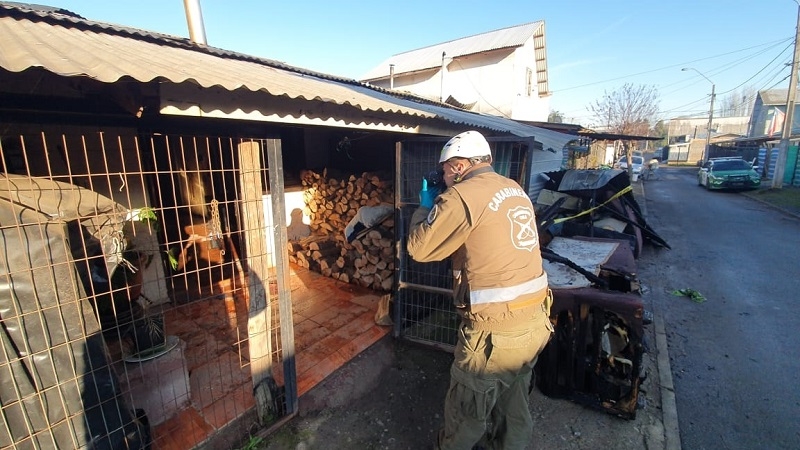 Carabineros de LABOCAR Maule investiga incendio de tres viviendas en Pelarco