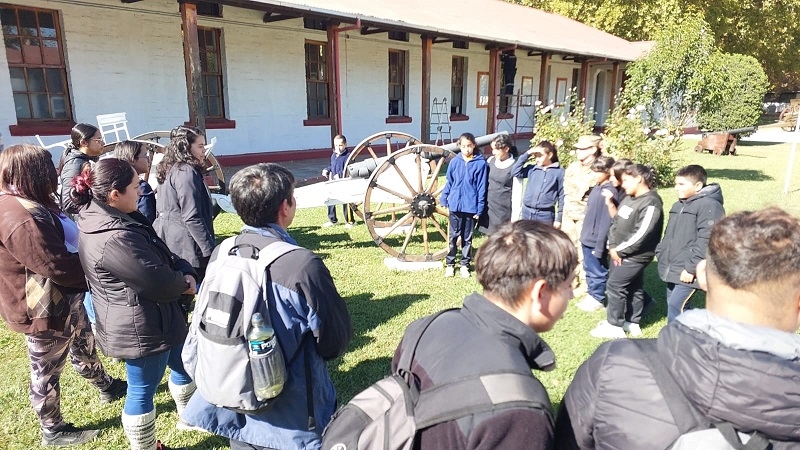 ESCUELA DE ARTILLERIA.-