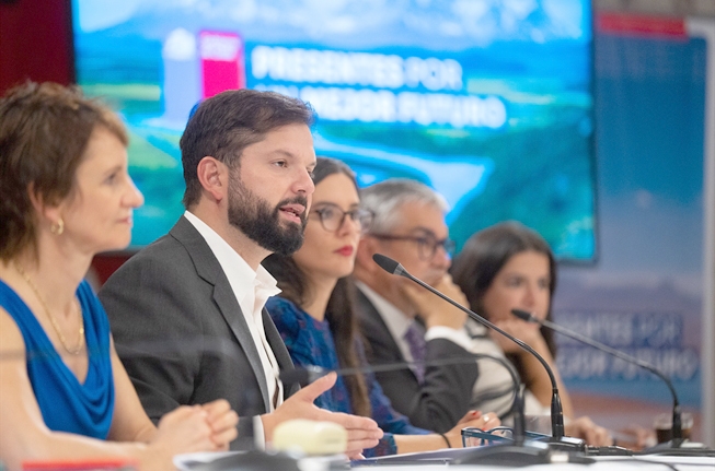 Encuesta CADEM: Presidente Boric con 32% de aprobación y 62% de desaprobación
