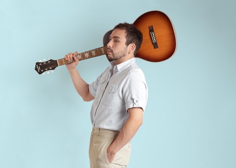 Este viernes es el estreno de La Carta, single debut de Camilo Oyarzún 