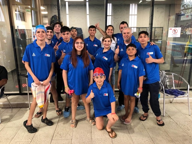 Natación: Para natación maulina se colgó 25 medallas de oro y récords nacionales